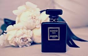 أخطاء عند استعمالك للعطر ~ |